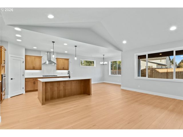 7329 Sw BRISBAND St, Wilsonville, OR 97070