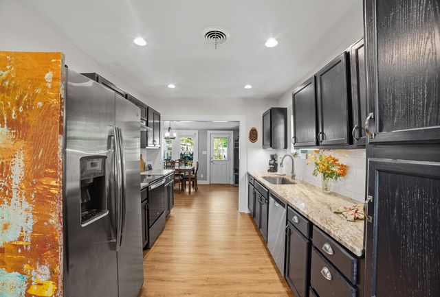 508 S Vandeveer ST, Burnet, TX 78611