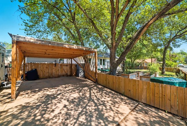 508 S Vandeveer ST, Burnet, TX 78611