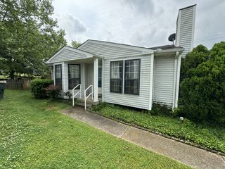 3058 Casa Dr, Nashville, TN 37214