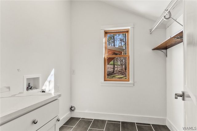15340 Stonehedge Cliffs, Northport, AL 35475