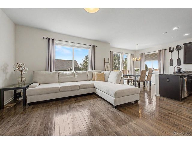 6383 N Ensenada Ct, Aurora, CO 80019