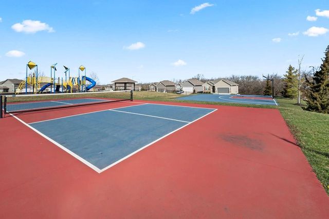 20854 W 190th Place, Spring Hill, KS 66083