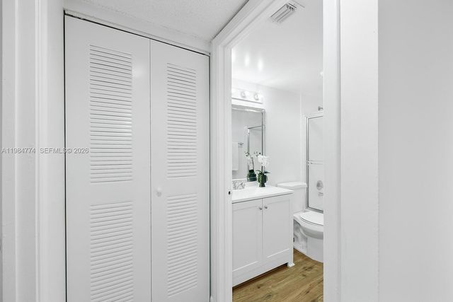 1401 SW 128th Ter 103H, Pembroke Pines, FL 33027