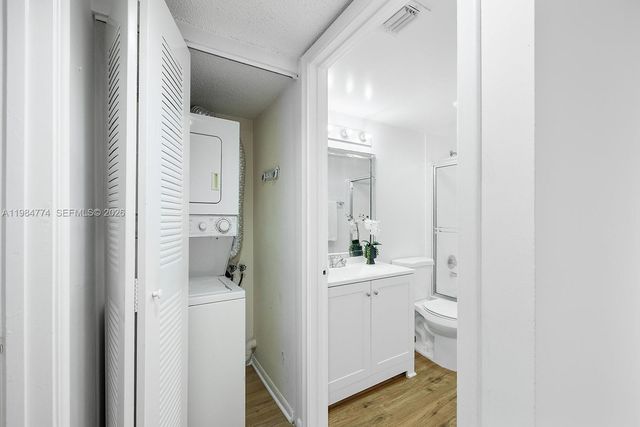 1401 SW 128th Ter 103H, Pembroke Pines, FL 33027