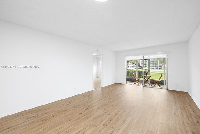 1401 SW 128th Ter 103H, Pembroke Pines, FL 33027