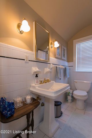 9 Rebel Rd, Louisville, KY 40206