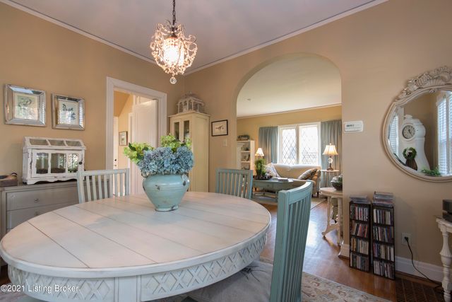 9 Rebel Rd, Louisville, KY 40206