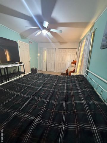 764 White Avenue, Lincoln Park, MI 48146