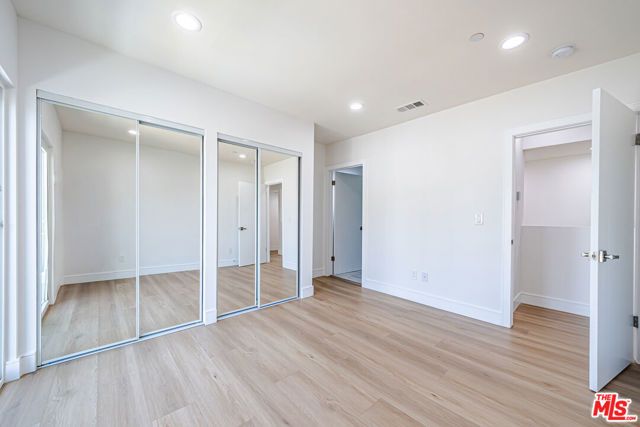 2055 S Garth Avenue, Los Angeles, CA 90034