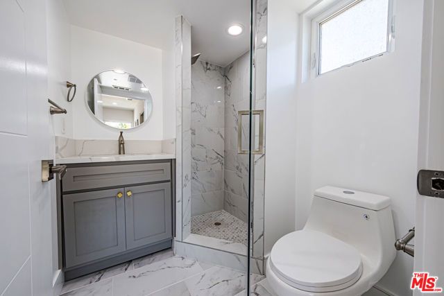 2055 S Garth Avenue, Los Angeles, CA 90034