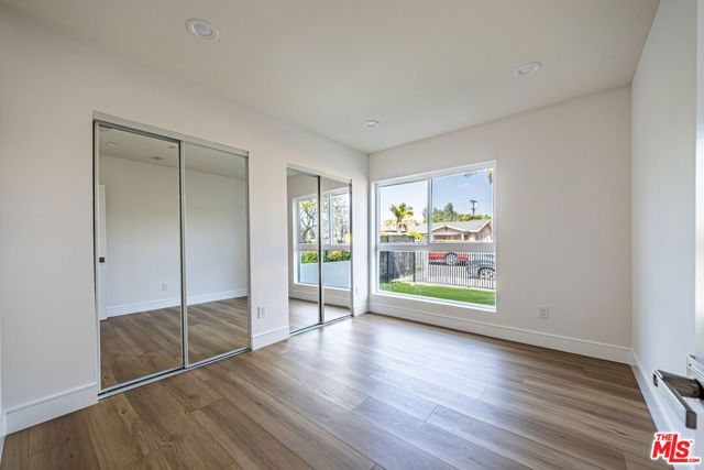 2055 S Garth Avenue, Los Angeles, CA 90034