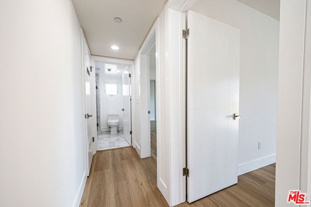 2055 S Garth Avenue, Los Angeles, CA 90034