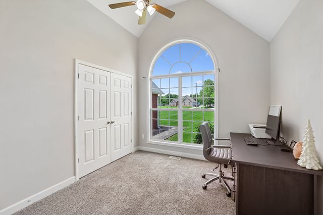 1991 Young Ln, Chapel Hill, TN 37034