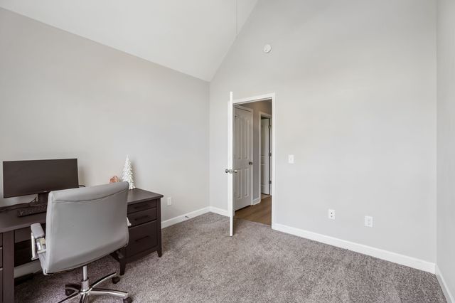 1991 Young Ln, Chapel Hill, TN 37034