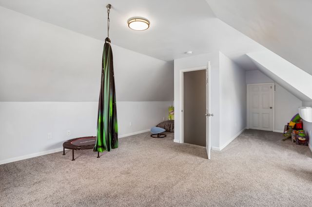 1991 Young Ln, Chapel Hill, TN 37034