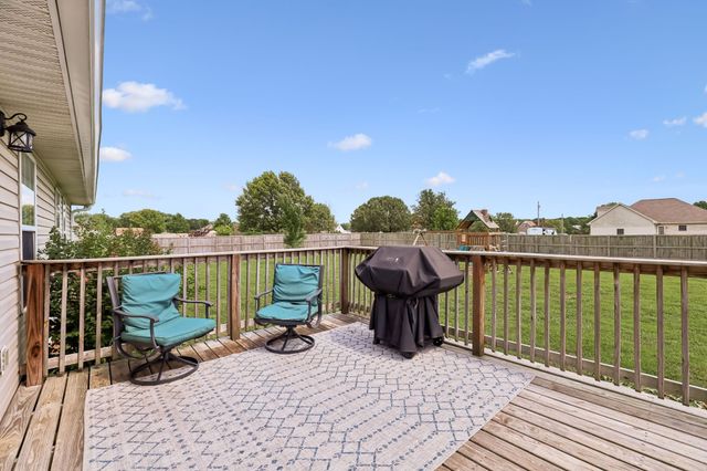 1991 Young Ln, Chapel Hill, TN 37034