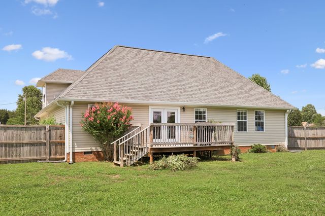 1991 Young Ln, Chapel Hill, TN 37034