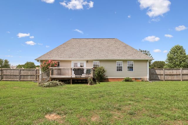 1991 Young Ln, Chapel Hill, TN 37034