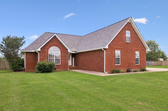 1991 Young Ln, Chapel Hill, TN 37034