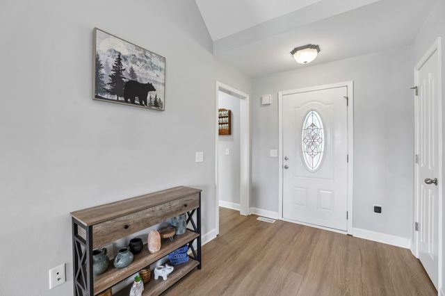 1991 Young Ln, Chapel Hill, TN 37034