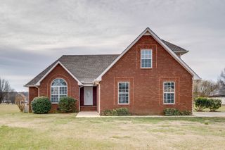 1991 Young Ln, Chapel Hill, TN 37034