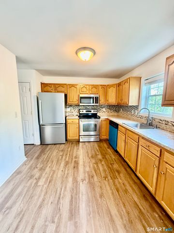 174 Stonefield Drive 41, Waterbury, CT 06705
