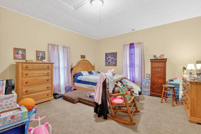 5815 Bradyville Rd, Bradyville, TN 37026