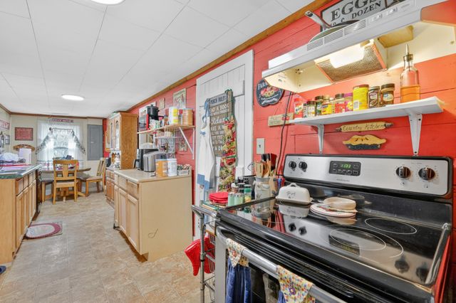 5815 Bradyville Rd, Bradyville, TN 37026