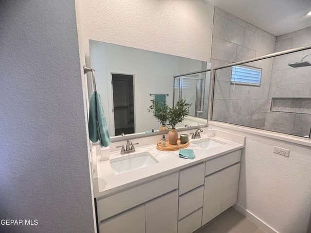 1725 Eased Street, El Paso, TX 79928