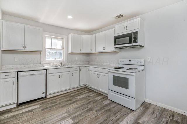 313 S FAIRMONT Street, Amarillo, TX 79106