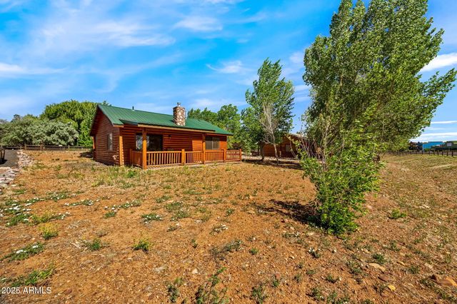 2353 S Buffalo Loop, Overgaard, AZ 85933