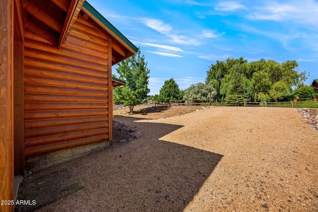 2353 S Buffalo Loop, Overgaard, AZ 85933