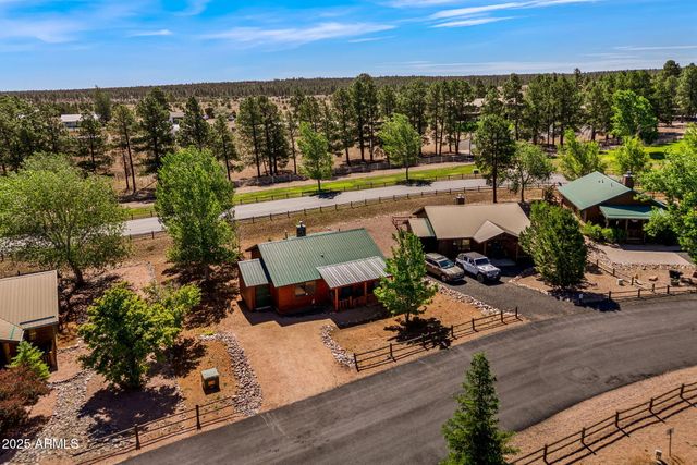 2353 S Buffalo Loop, Overgaard, AZ 85933