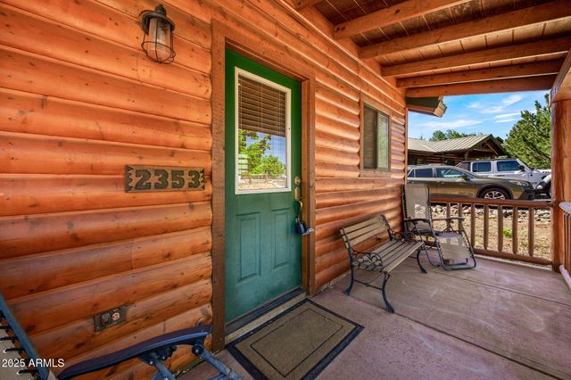 2353 S Buffalo Loop, Overgaard, AZ 85933