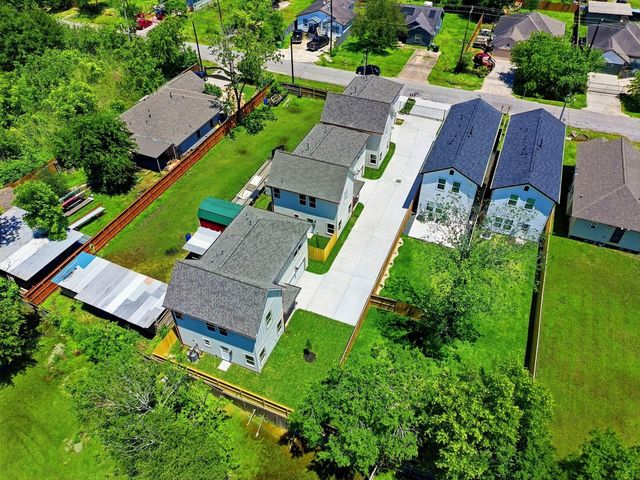 6113 Haight Street, Houston, TX 77028