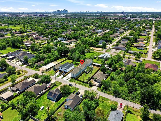 6113 Haight Street, Houston, TX 77028