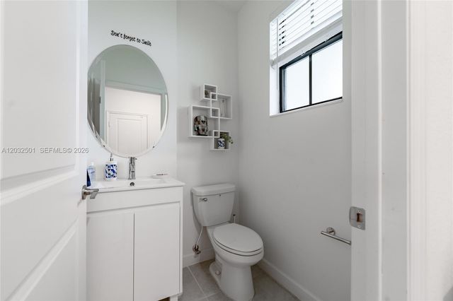 561 NW 204th St, Miami Gardens, FL 33169