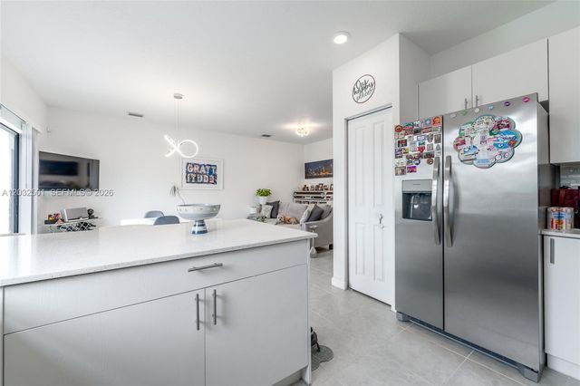 561 NW 204th St, Miami Gardens, FL 33169