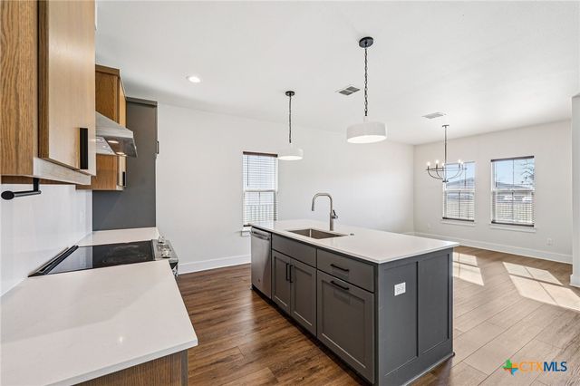 418 Stagecoach Trail, San Marcos, TX 78666