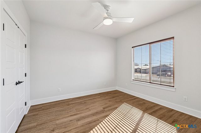418 Stagecoach Trail, San Marcos, TX 78666