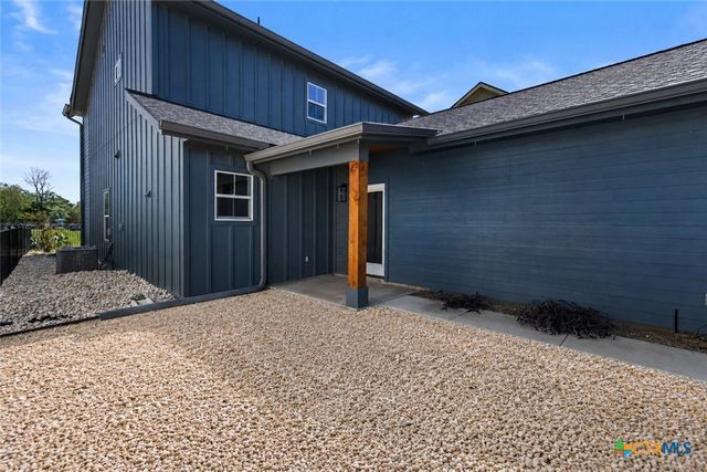 418 Stagecoach Trail, San Marcos, TX 78666