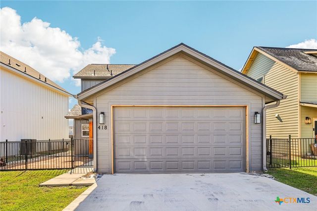 418 Stagecoach Trail, San Marcos, TX 78666