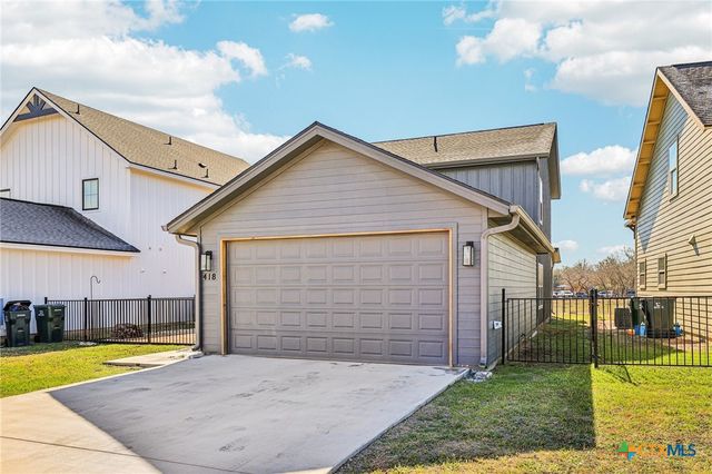 418 Stagecoach Trail, San Marcos, TX 78666