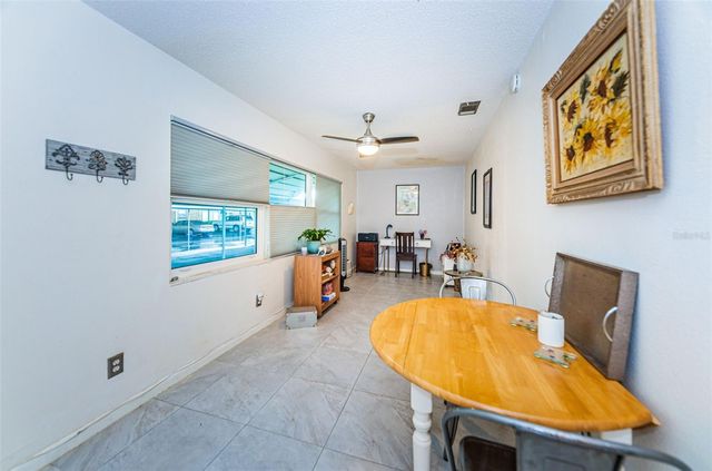 5267 81ST STREET N 8, St Petersburg, FL 33709