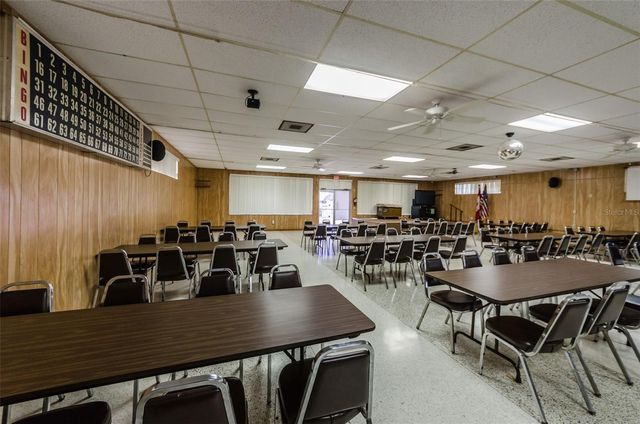 5267 81ST STREET N 8, St Petersburg, FL 33709