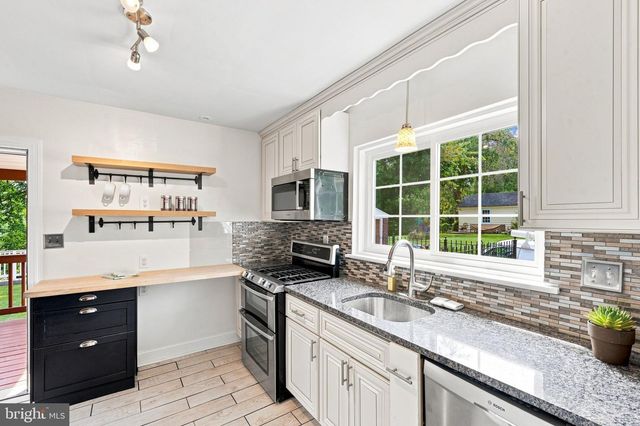 3317 GAINESVILLE ST SE, Washington, DC 20020