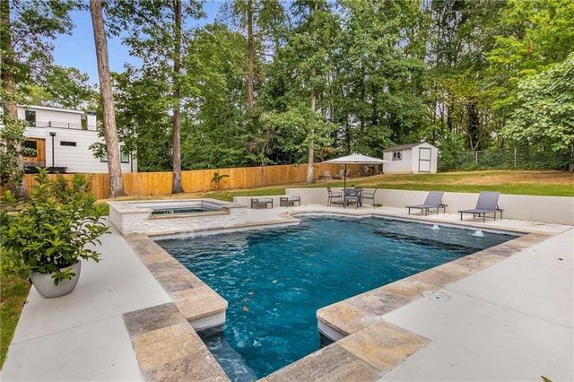 2522 Wawona Drive NE, Brookhaven, GA 30319