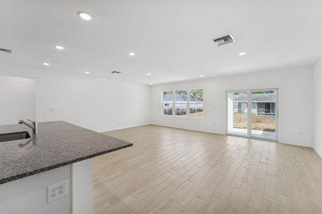 4018 NW Kallen Street 65, Port St. Lucie, FL 34953