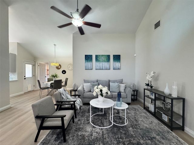 2123 Streamhurst Lane, Sugar Land, TX 77479